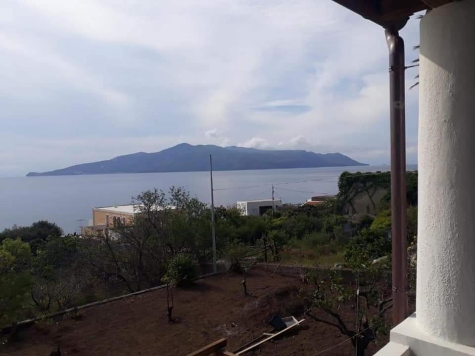 Villa Insolia Santa Marina Salina Cameră foto