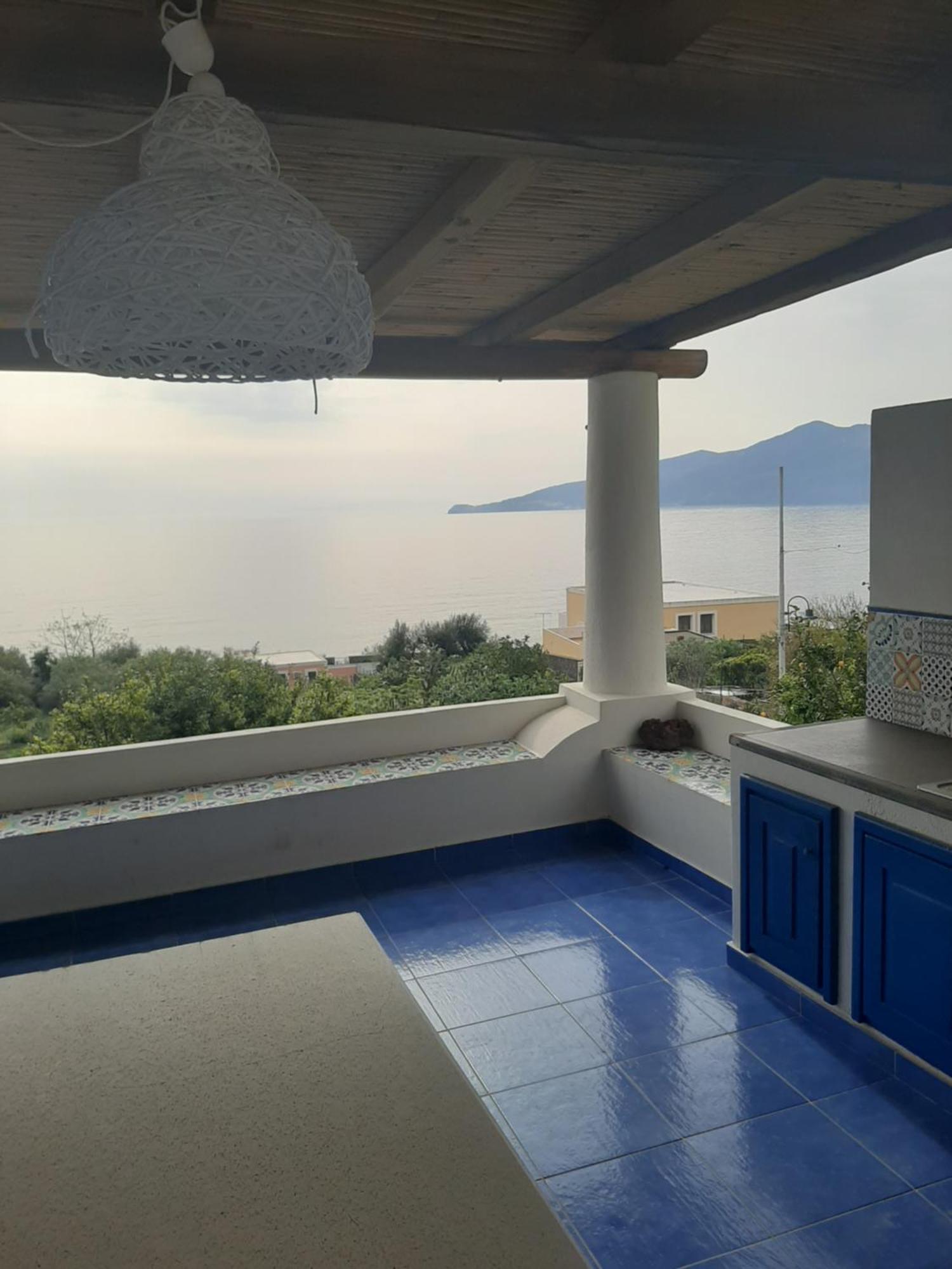 Villa Insolia Santa Marina Salina Cameră foto